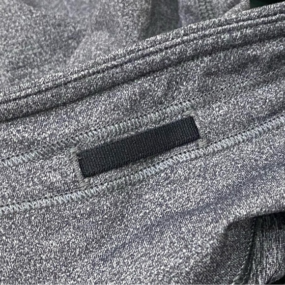 LULULEMON Swift Speed High Rise Crop 21" Heathered Black Leggings Size 2 - Picture 15 of 16